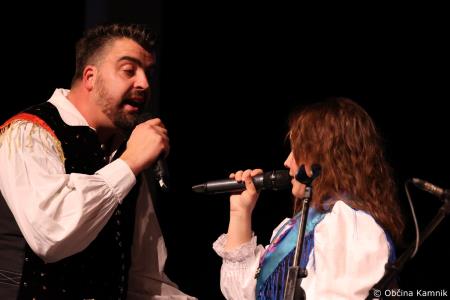 Ples in glasba izpod kamniških planin v izvedbi Folklorne skupine Kamnik in njihovih prijateljev  (57)